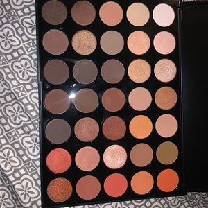Morphe 350 natural glow